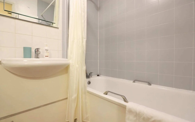 Cosy 1 Bedrooom in Fabulous Location