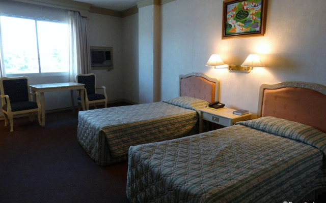 Orange Grove Hotel