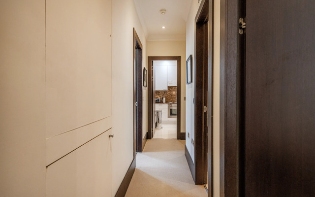 130 Queen's Gate Apartments