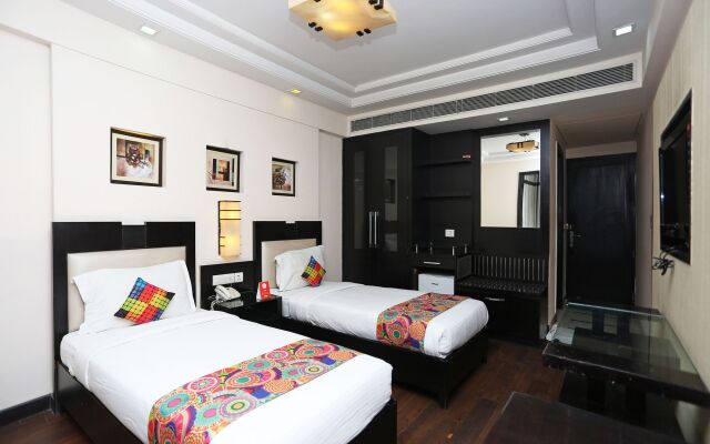 OYO 11322 Hotel The Camria