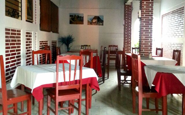 Hotel D'Lido Managua