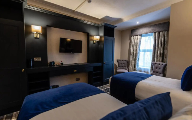 Fir Trees Hotel