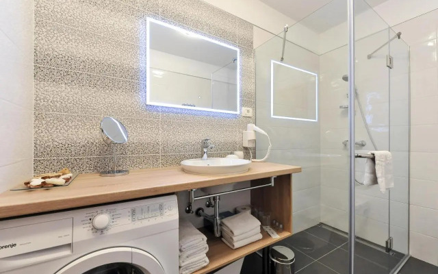 Luka Residence Apartments