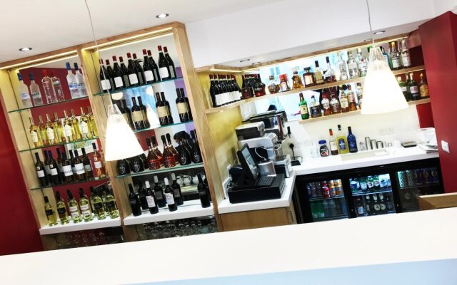 Gidea Park Hotel