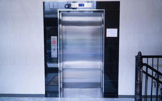 Hotel Mint JFK Airport