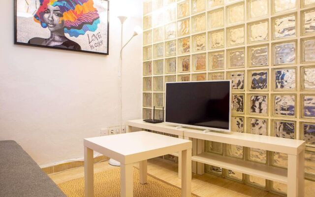 Cosy 1bed Apt in Madrid, 5mins to Metro