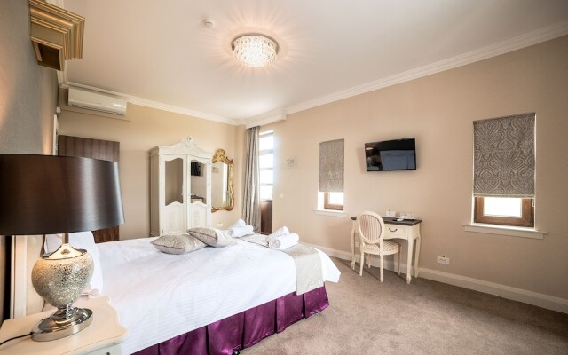 Frontier Europe Hotels Group
