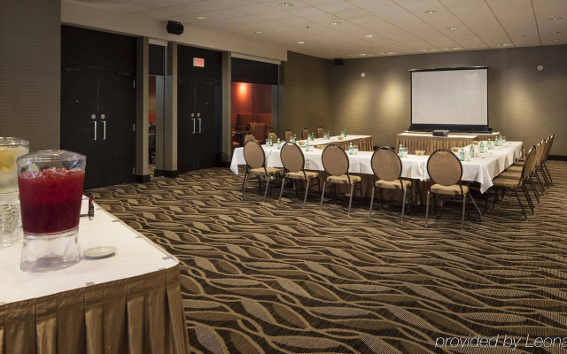 Holiday Inn & Suites Vancouver Downtown by IHG