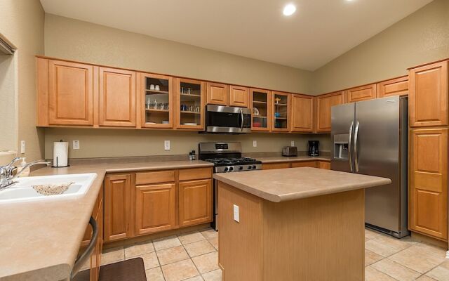 Ravenswood Retreat - 3 Br Home