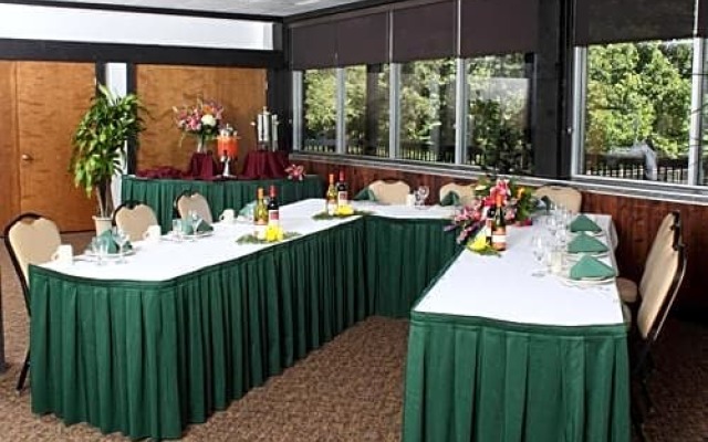 Shawnee Lodge & Conference Center