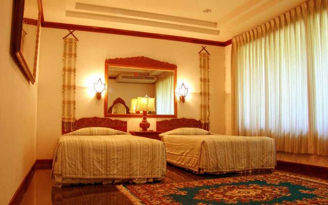 Baan Rim Kwai Paerimnam Resort