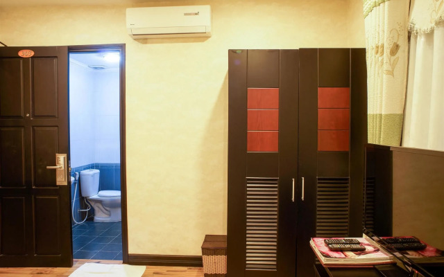 Cocochine - a VIE collection