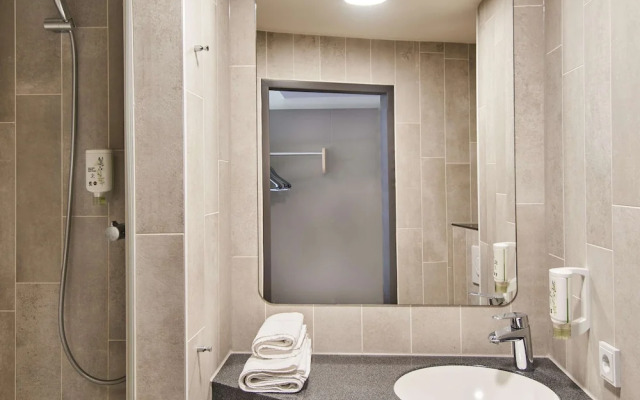 B&B Hotel Frankfurt-West