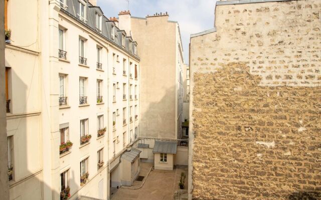 Beautiful apartment in BEAUGRENELLE