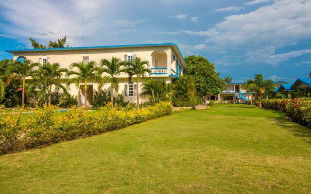 Travellers Beach Resort