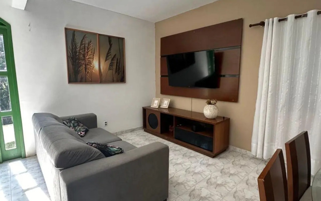 Sítio com piscina e lareira