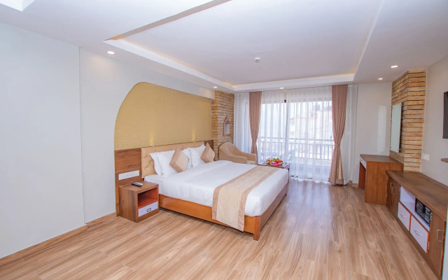 Hotel Pokhara Village & SPA
