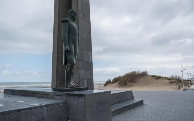 Westhinder 200m From Sea