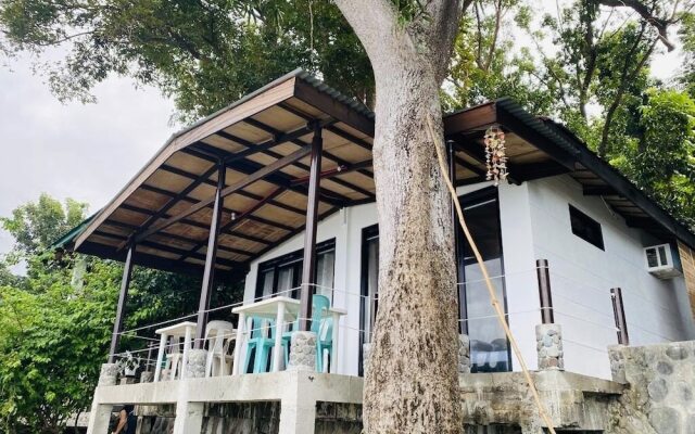 Villa Milagros Dive Inn Anilao