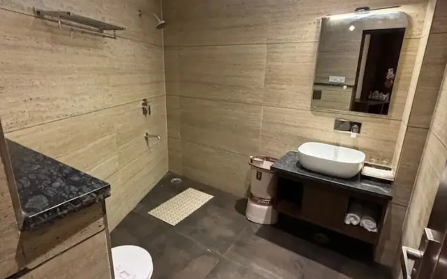 Shri Bhagwan Gopi Dham Dharmsala