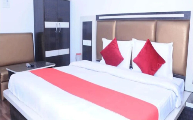 Hotel Lords Paradise