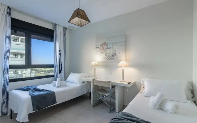 New Apartment With Sea Views