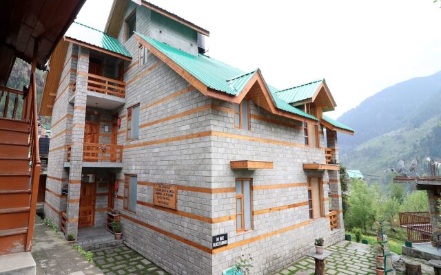 OYO 13875 Home Luxury 3BHK Hill View
