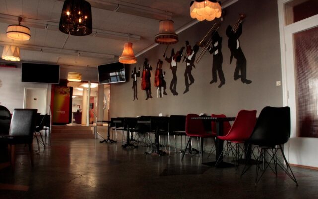 Hostel B47