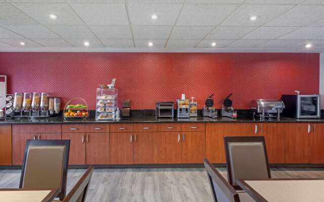 Best Western Plus Burlington Inn & Suites