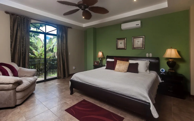 Monte Rey by Dream Makers
