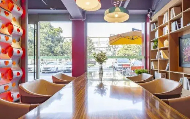 Magpie Hotel