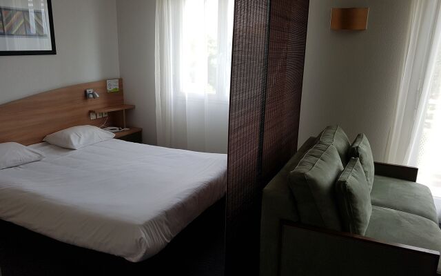 Suite - Home Orleans Saran