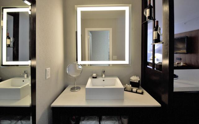 Hotel Indigo Napa Valley by IHG