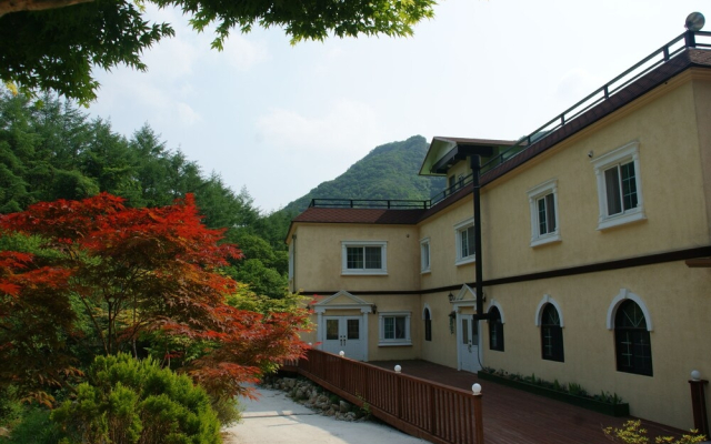 Pocheon Forest Pension