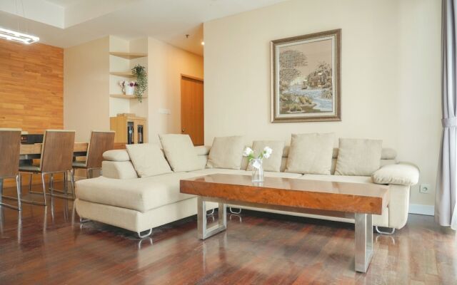 Spacious And Nice 3Br At Essence Dharmawangsa Apartment