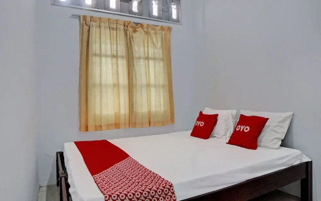 OYO 92429 Vania Guest HouseNearRSUP H Adam Malik