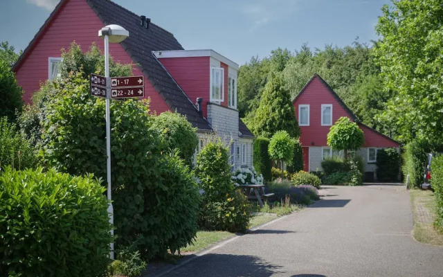 Zeeland Retreat; Sauna and Seaside Charm