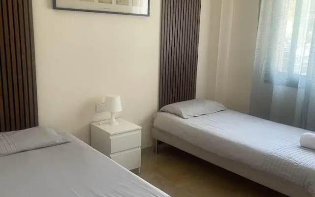 Stunning 2-bed Apartment in Marina de le Duquesa