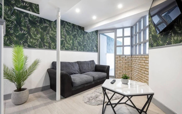 5wjb - Spacious 1 Bed Flat in London