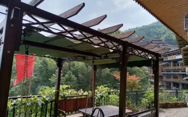 Xiangjing Hotel (Longsheng Longji Terrace)