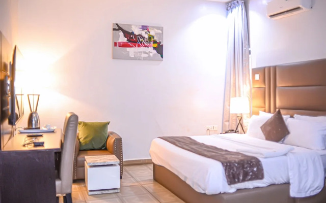 Mainstay Luxury Apartments