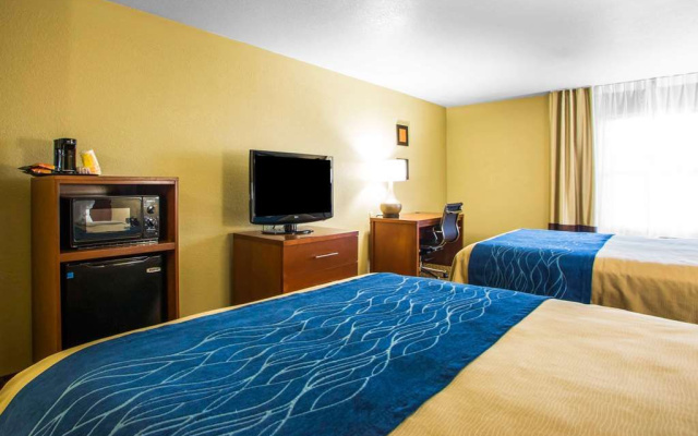 Comfort Inn & Suites