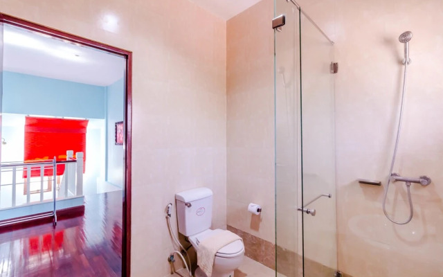 3 Bedrooms Pool Villa Walk to Patong