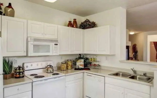 Legacy Hotel Apartments