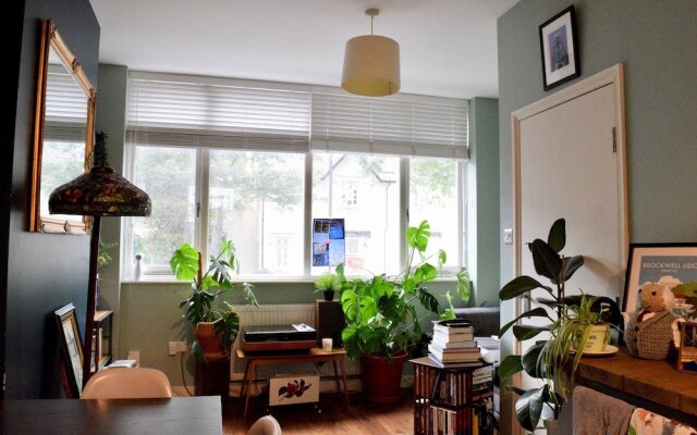 2 Bedroom Apartment in Brixton London