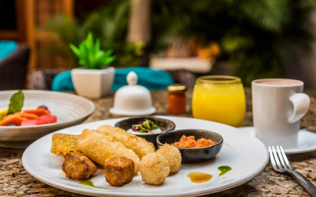 Ananda Hotel Boutique