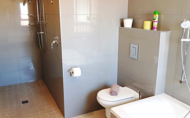 8 Aquila Covo Self catering