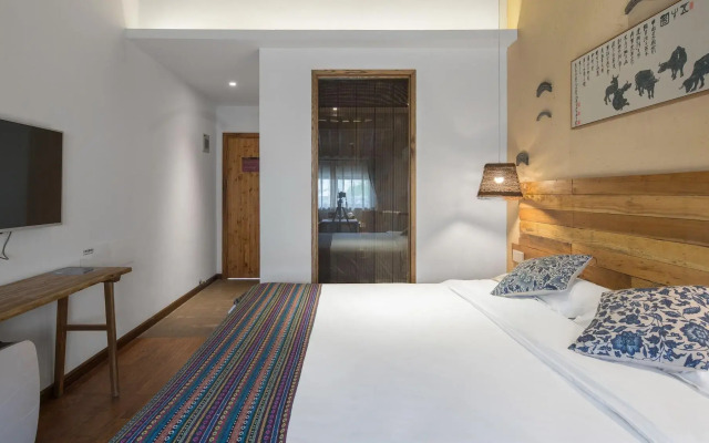 Tongxiang Wuzhen Yuexiang Inn
