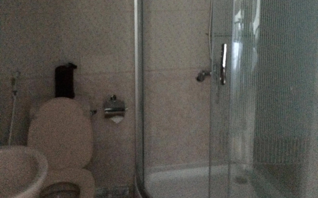 Jade Hotel