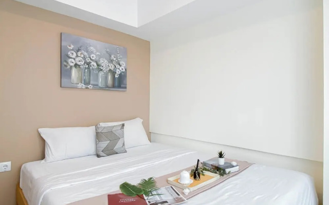 Modern 2Br At Meikarta Apartment Near Aeon Delta Mas